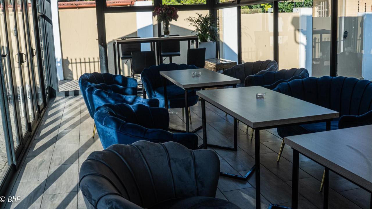 Henry George Guest House Pretoria-Noord Eksteriør billede