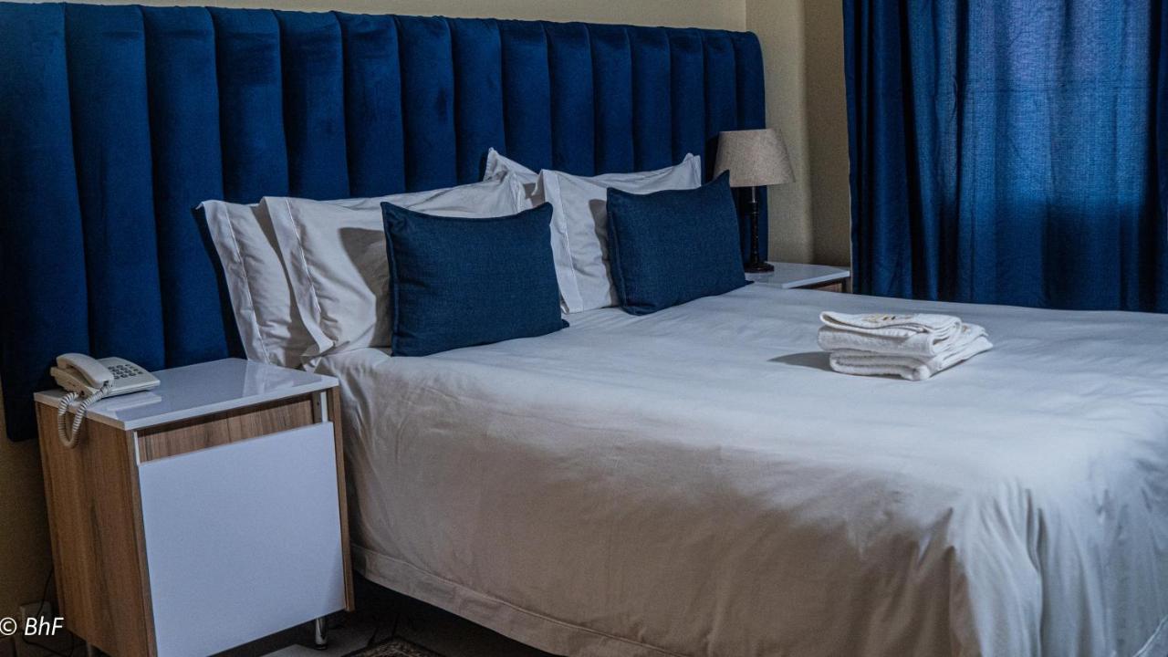 Henry George Guest House Pretoria-Noord Eksteriør billede